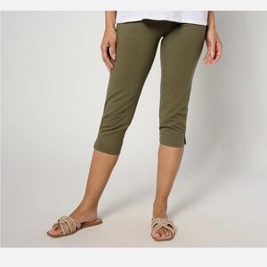 Women With Control Regular 86/14 Pull On Capri Pant-Martini Olive-Medium-A643975
